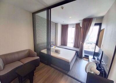 1 bed Condo in Ideo Mobi Rangnam Ratchathewi District C015500