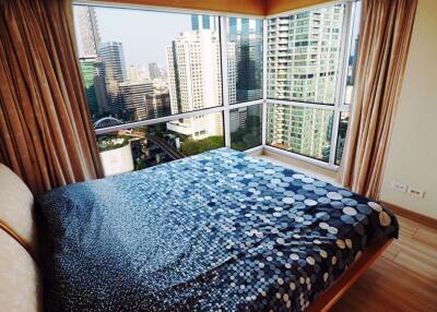 2 bed Condo in Silom Suite Silom Sub District C015458