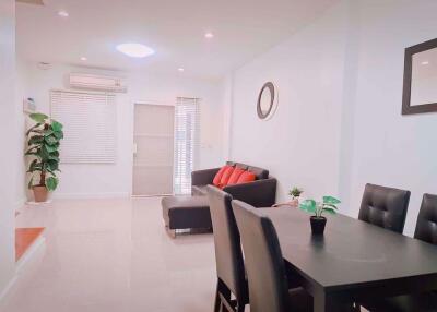 3 bed House Suanluang Sub District H015457