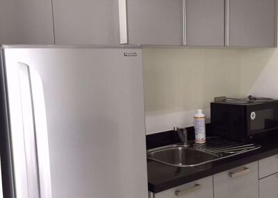 2 bed Condo in Baan Rajprasong Lumphini Sub District C015451