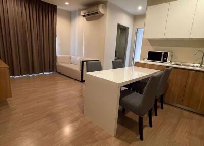 2 bed Condo in The Capital Ratchaprarop-Vibha Phayathai District C015447