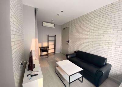 Studio bed Condo in Ideo Mobi Sathorn Banglamphulang Sub District C015446