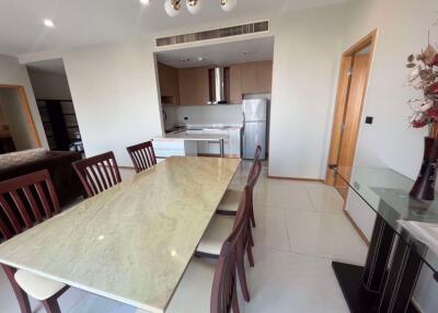 2 bed Condo in The Emporio Place Khlongtan Sub District C015440