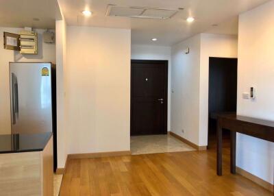 1 bed Condo in Sathorn Gardens Thungmahamek Sub District C015425