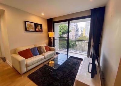 2 bed Condo in Collezio Sathorn-Pipat Silom Sub District C015376