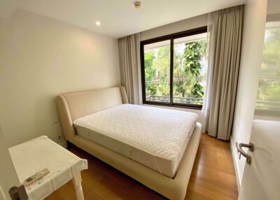2 bed Condo in Collezio Sathorn-Pipat Silom Sub District C015376