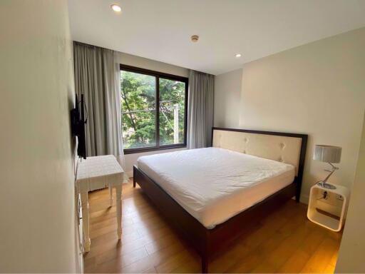 2 bed Condo in Collezio Sathorn-Pipat Silom Sub District C015376