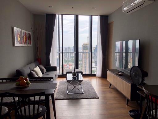 2 bed Condo in Park Origin Phromphong Khlongtan Sub District C015325