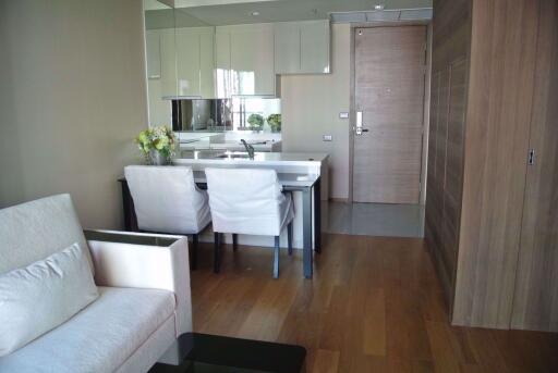 1 bed Condo in The Address Sathorn Silom Sub District C015323