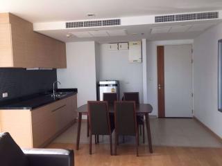 2 bed Condo in Vertiq Bang Rak District C015322