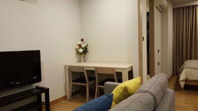 1 bed Condo in FYNN Aree Samsennai Sub District C015283