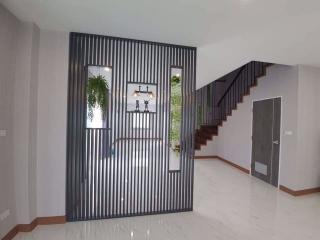 5 bed House Saphansung Sub District H015280