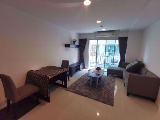 2 bed Condo in Whizdom @ Punnawithi Station Phrakhanong District C015271