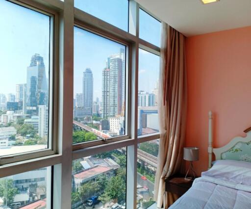 2 bed Condo in Nusasiri Grand Phra Khanong Sub District C015258