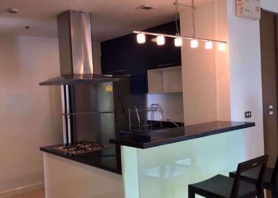 3 bed Condo in Nusasiri Grand Phra Khanong Sub District C015246