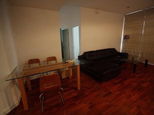 2 bed Condo in Siri Residence Khlongtan Sub District C015223