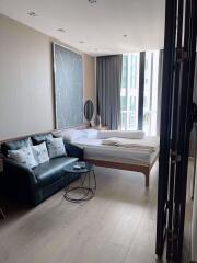 Studio bed Condo in Park Origin Phromphong Khlongtan Sub District C015209