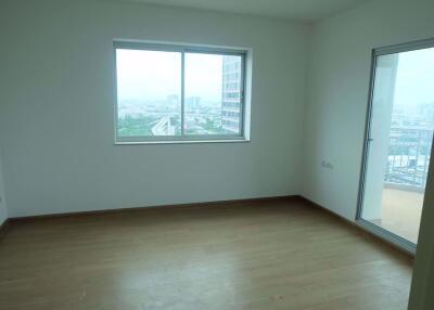 2 bed Condo in Supalai Park Ratchayothin Chatuchak District C015195