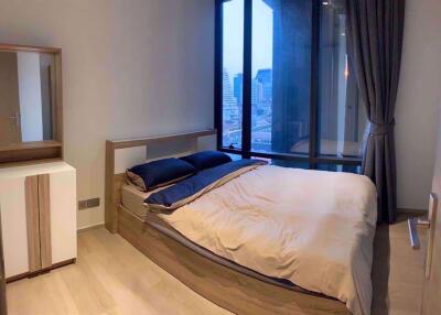 2 bed Condo in Ashton Silom Suriyawong Sub District C015192