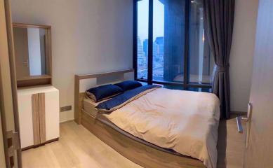 2 bed Condo in Ashton Silom Suriyawong Sub District C015192