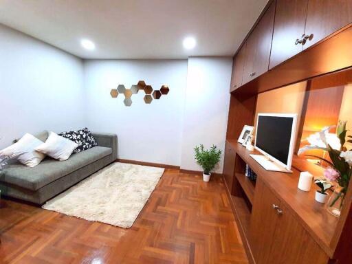 1 bed Condo in Rin House Khlong Tan Nuea Sub District C015190