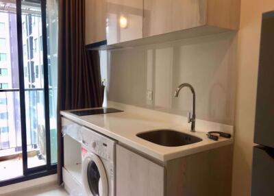 1 bed Condo in Life Asoke Bangkapi Sub District C015172