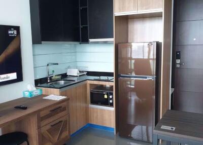 2 bed Condo in Wish Signature Midtown Siam Thanonphayathai Sub District C015149