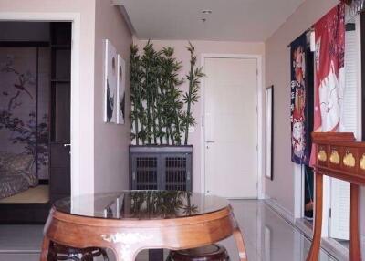 2 bed Condo in T.C. Green Huai Khwang Sub District C015593