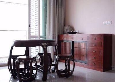 2 bed Condo in T.C. Green Huai Khwang Sub District C015593