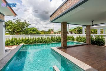 Modern 3-Bedroom Pool Villa in Hua Hin at Soi94