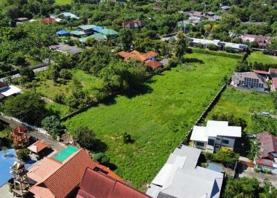 Excellent redevelopment land + 3 houses for sale at Saraphi