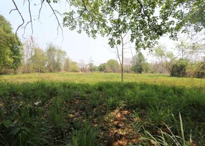 Land plot in tranquil Nam Phrae