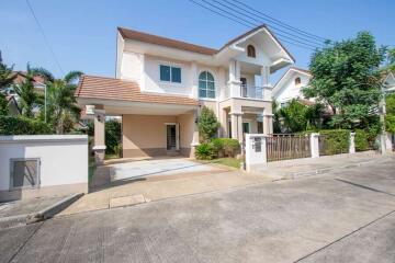 3+ BR House for Sale : The Esteem at San Kamphaeng