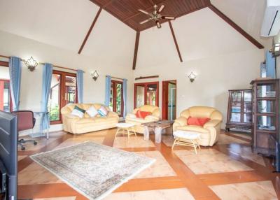 Charming Pool Villa for Sale: Don