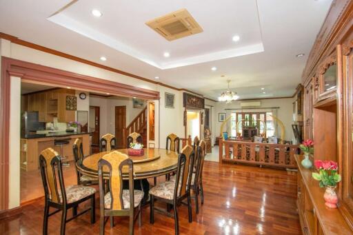 6 Bedroom Lanna Style House at Laddarom Elegance Payap Chiang Mai