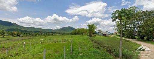 Tranquil Countryside Living In Mae On With Mountain Views & Private Swimming Pool