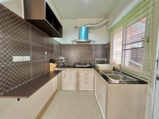 Furnished 3 Bedroom Duplex For Sale With Tenant In San Kamphaeng