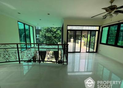 3-BR House near ARL Ratchaprarop