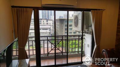 2-BR Condo at Aree Place Sukhumvit 26 near BTS Phrom Phong (ID 530677)