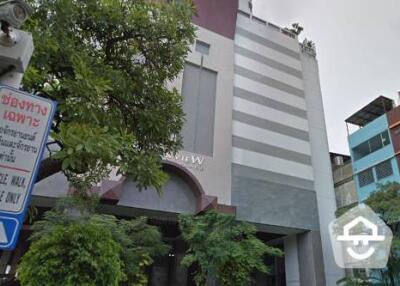 2-BR Condo at Masterview Executive Place Condominium near BTS Krung Thon Buri
