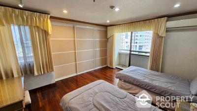 2-BR Condo at Baan Suanpetch Condominium near BTS Phrom Phong