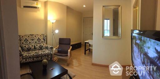 1-BR Condo at Life @ Sathorn 10 near BTS Chong Nonsi (ID 435524)