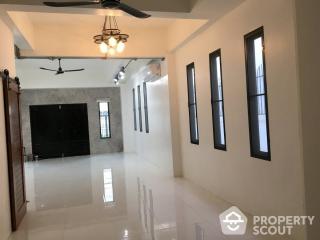 3-BR Townhouse near BTS Asok