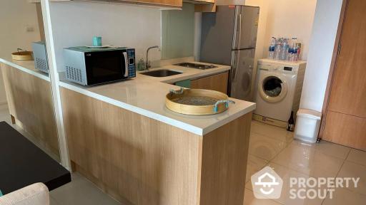 1-BR Condo at Villa Asoke near MRT Phetchaburi