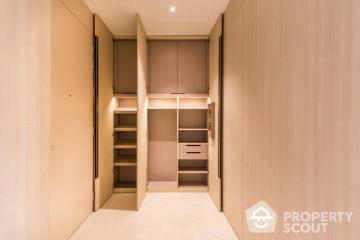 2-BR Condo at Baan Sindhorn near BTS Ratchadamri