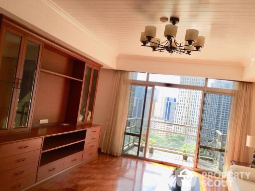 2-BR Condo at All Seasons Mansion Condominium near BTS Phloen Chit (ID 514095)