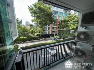 1-BR Condo at D 65 Condominium near BTS Ekkamai