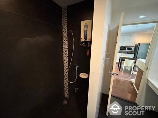 1-BR Condo at D 65 Condominium near BTS Ekkamai