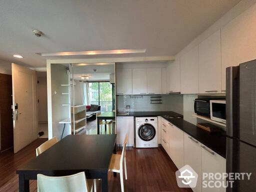 1-BR Condo at D 65 Condominium near BTS Ekkamai