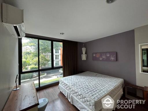 1-BR Condo at D 65 Condominium near BTS Ekkamai